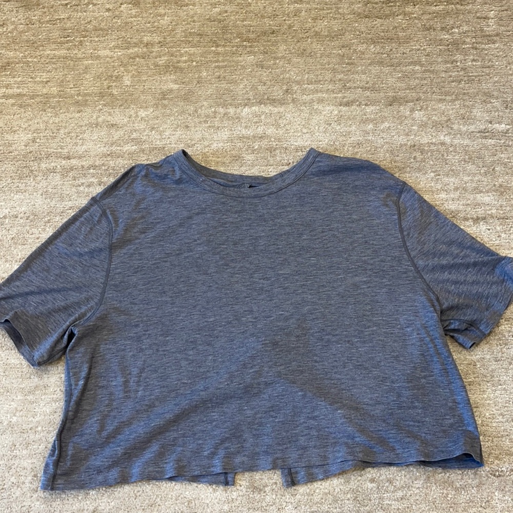 Size 6 crop top open back detail